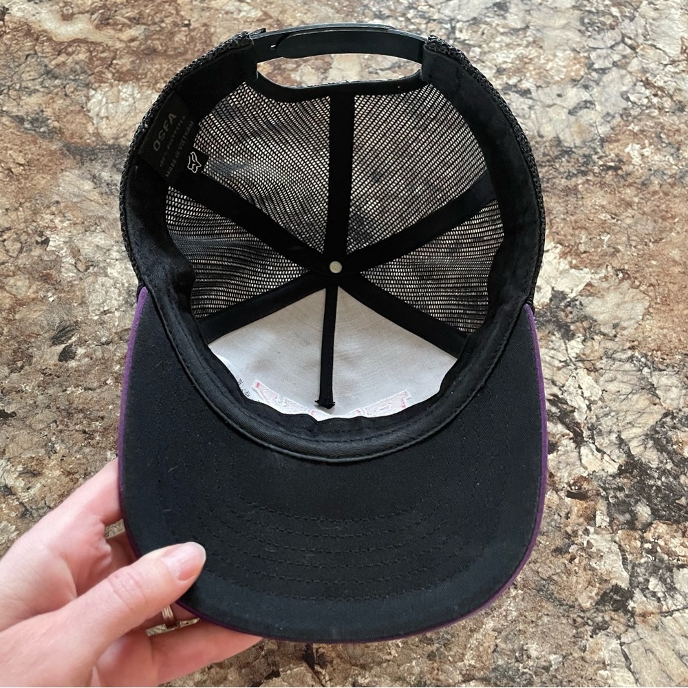 Fox Racing Mesh SnapBack W’s Fox Image Graphic Hat Barbed Wire Purple Motocross - Picture 7 of 8